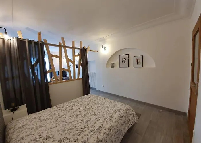 Maisonnette Renovee Et Son Jardin Châtellerault